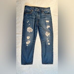 Levi’s 501 distressed jeans    28/32/13 blue jeans